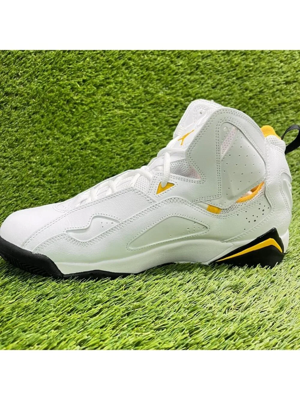 Nike Air Jordan True Flight Mens Size 11 White Athletic Leather Shoes Sneakers